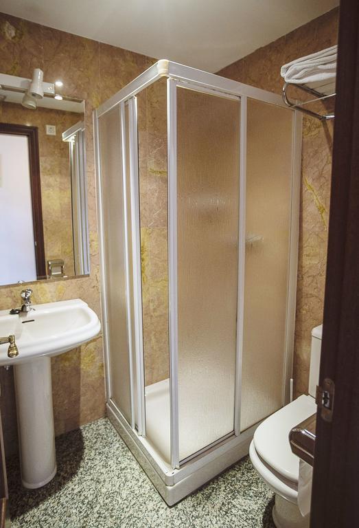 Hostal Plaza Ciudad-Rodrigo Rom bilde