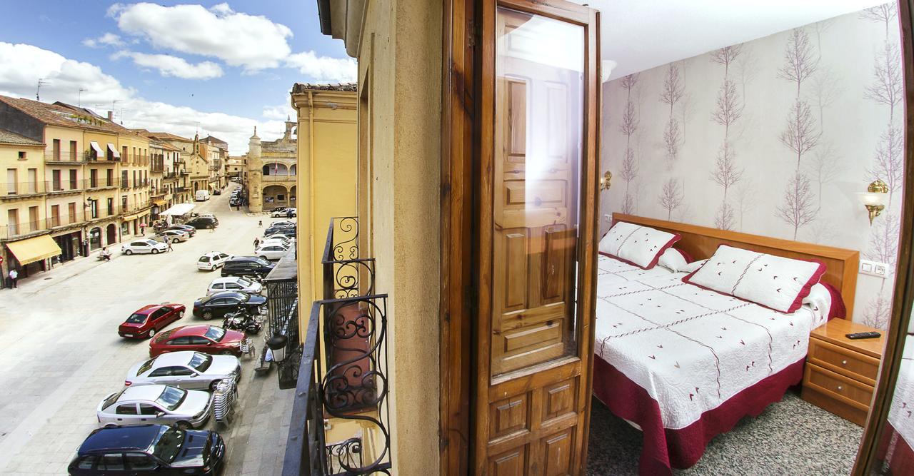 Hostal Plaza Ciudad-Rodrigo Eksteriør bilde